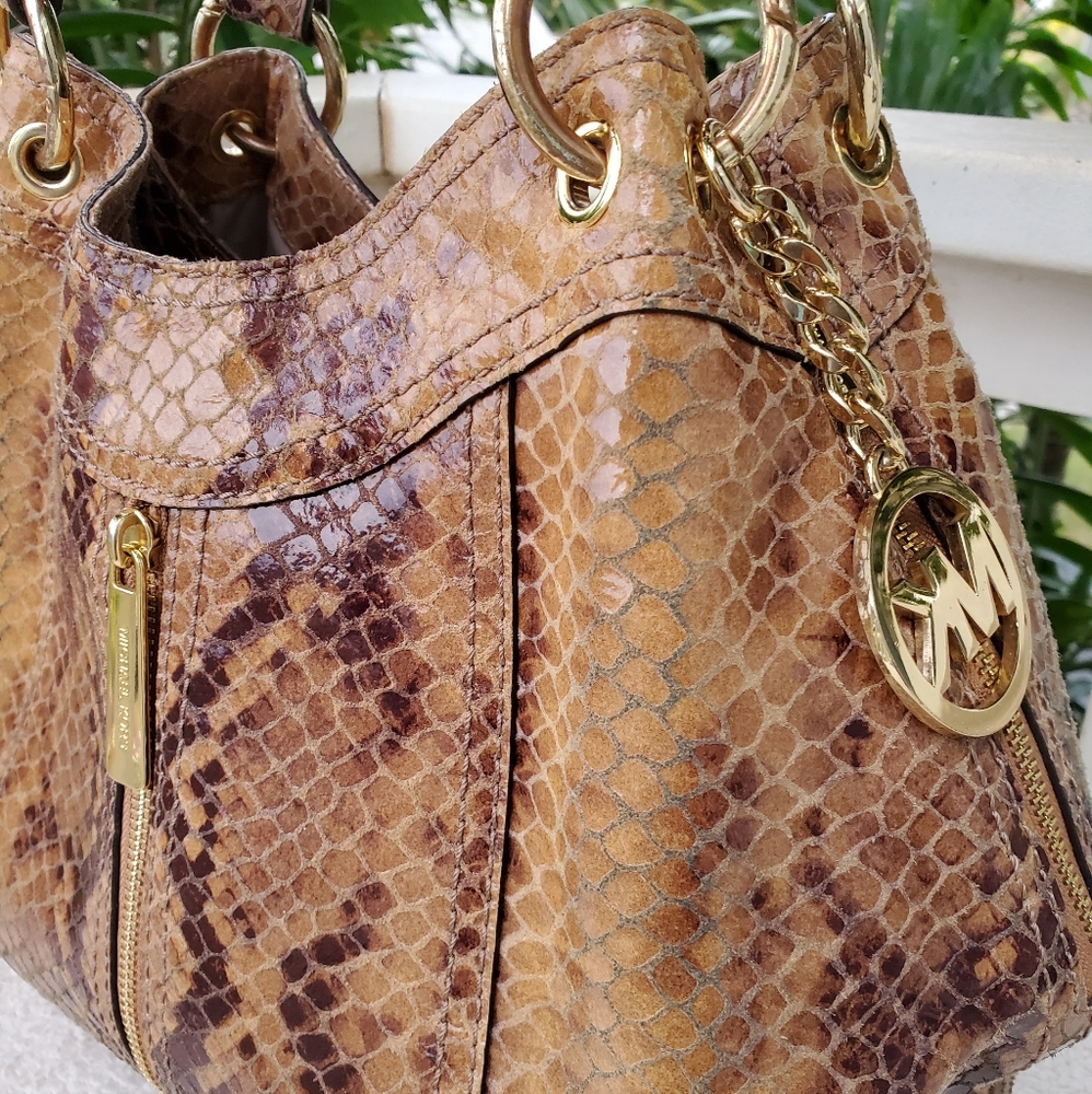 AUTHENTIC MICHAEL KORS SNAKESKIN HOBO - Picture 2 of 8